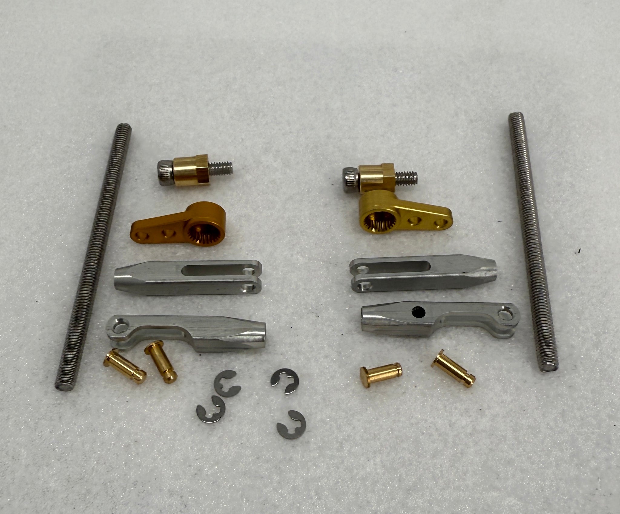 COMPONENTS FOR CHA HV85 Single horn  (m3 Thread) (Servo Horn 5.7/10MM#TLS0585-2